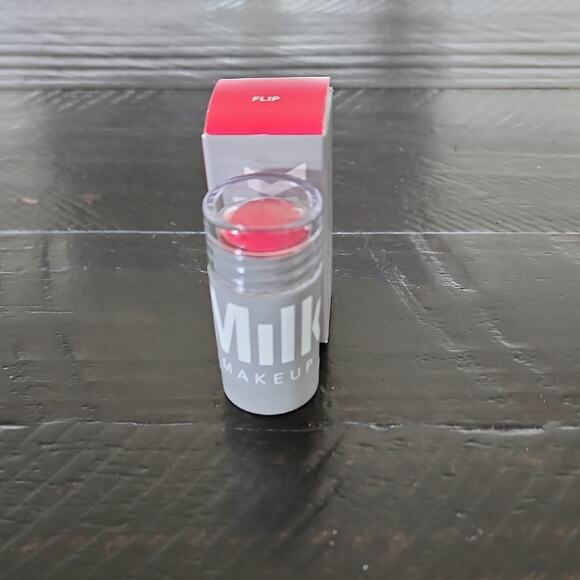 MILK MAKEUP Lip + Cheek Cream Blush + Lip Color Shade Flip True Red Full Size - Picture 1 of 5